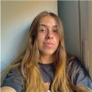 Estudiante de Periodismo que busca dar clases a niños para ayudarles en su aprendizaje